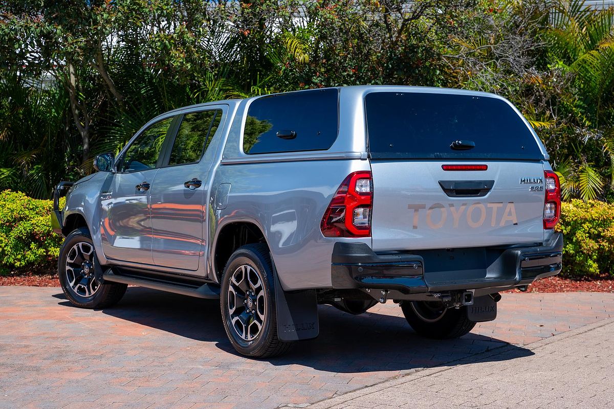 2024 Toyota Hilux SR5 48V GUN126R 4X4