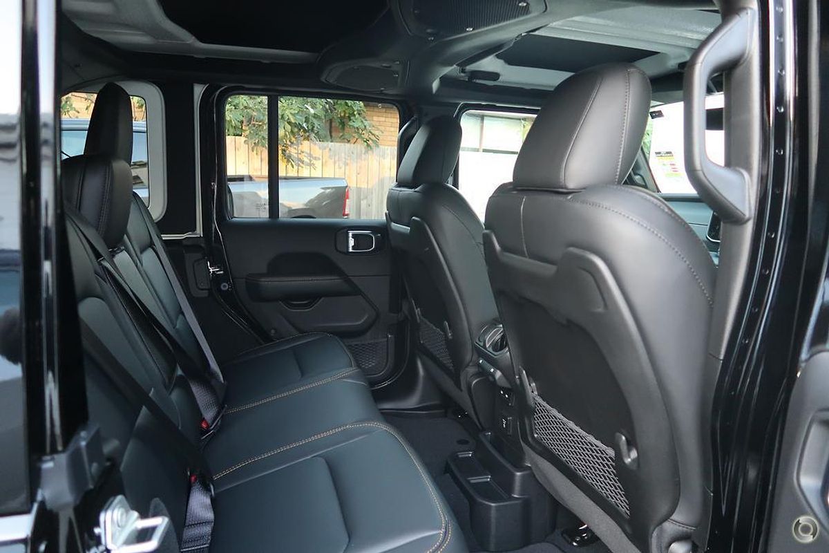 2024 Jeep Wrangler Unlimited Overland JL