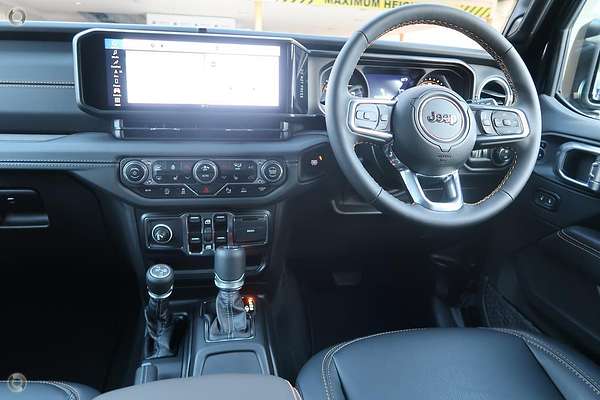 2024 Jeep Wrangler Unlimited Overland JL