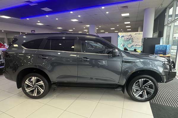 2025 Isuzu MU-X LS-T