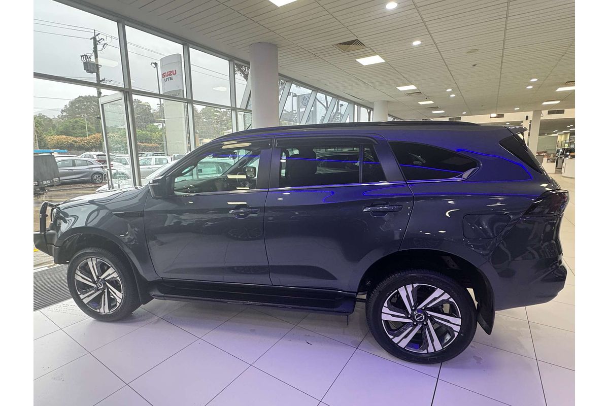 2025 Isuzu MU-X LS-T