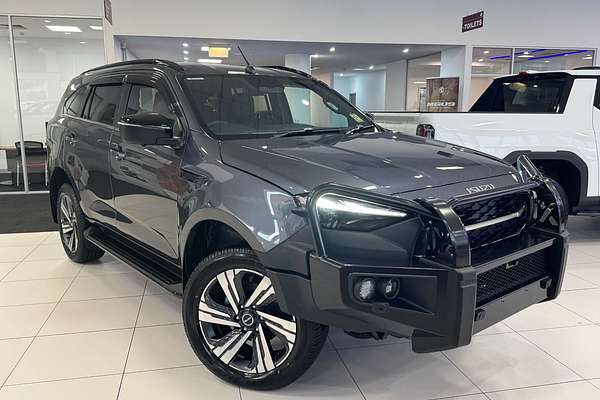 2025 Isuzu MU-X LS-T