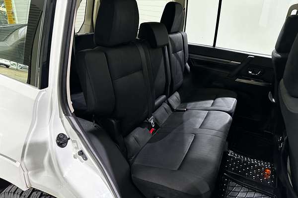 2019 Mitsubishi Pajero GLX NX