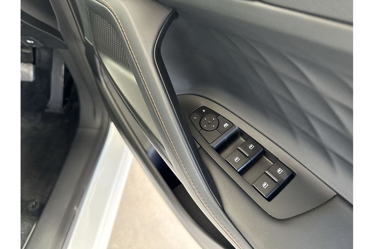 2024 MG HS Excite AS33