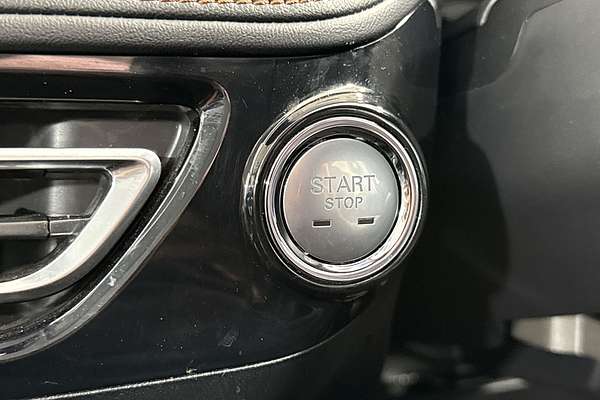 2024 MG HS Excite AS33