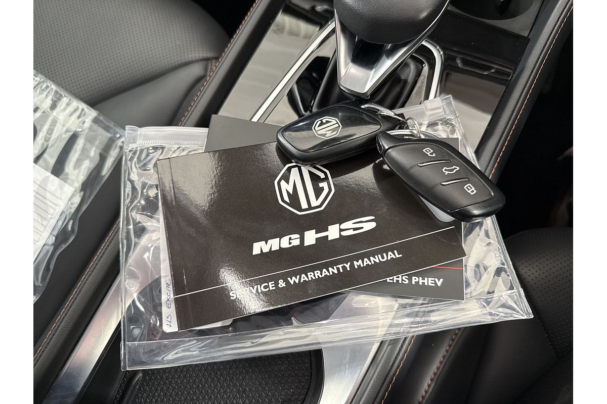 2024 MG HS Excite AS33