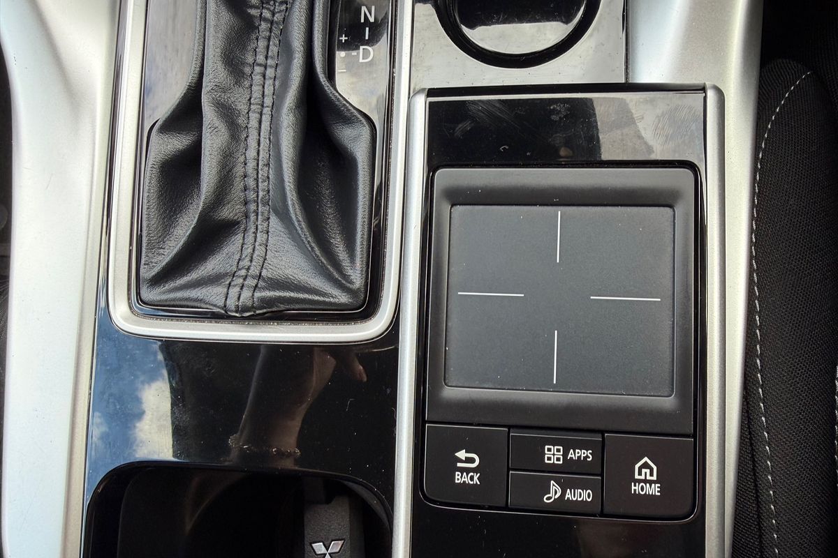 2018 Mitsubishi Eclipse Cross LS YA