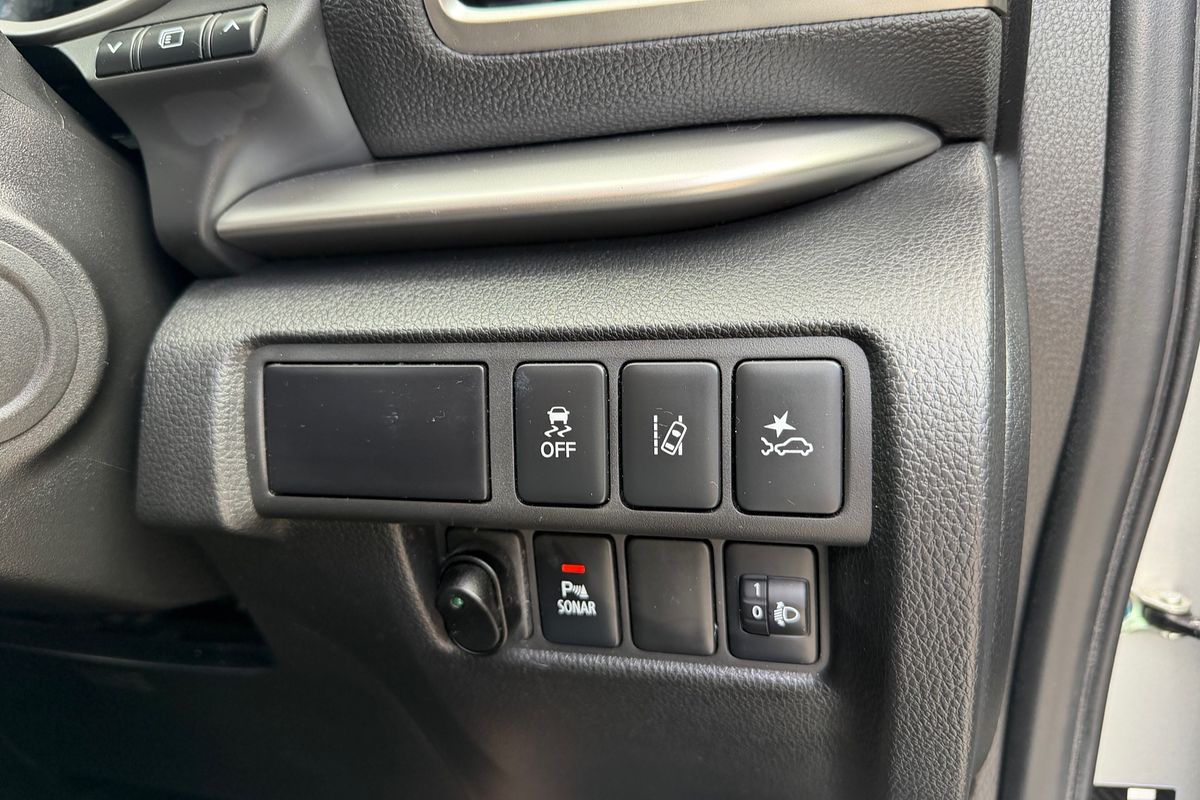 2018 Mitsubishi Eclipse Cross LS YA