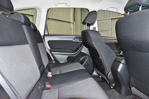 2014 Subaru Forester 2.5i-L S4