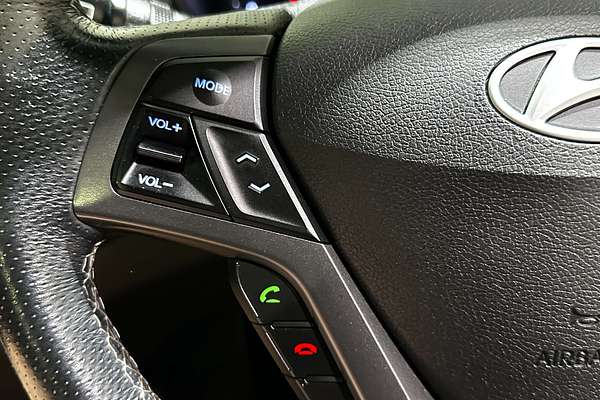 2016 Hyundai Veloster SR Turbo + FS4 Series II