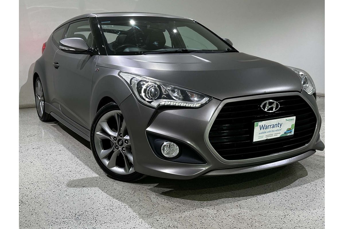 2016 Hyundai Veloster SR Turbo + FS4 Series II