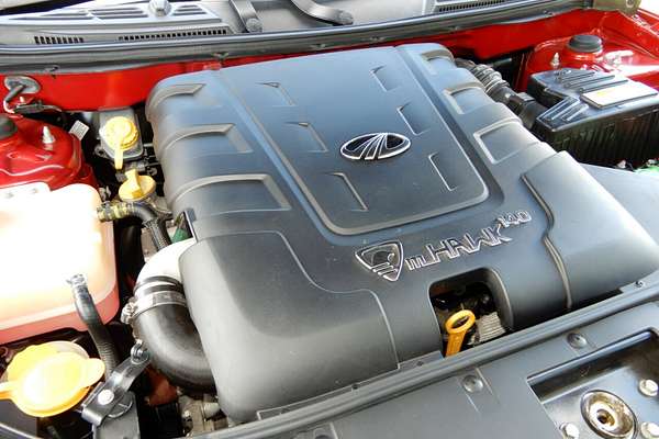 2016 Mahindra XUV500 (FWD) MY16