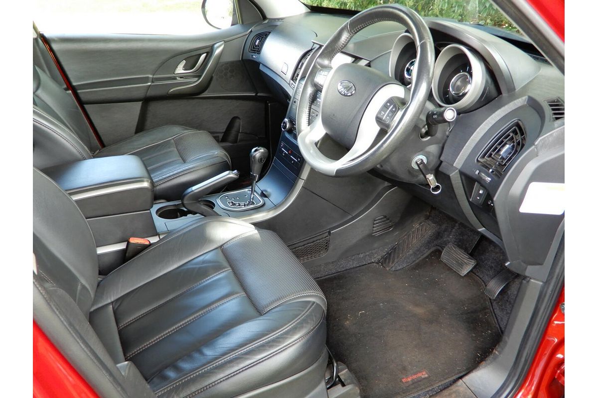 2016 Mahindra XUV500 (FWD) MY16