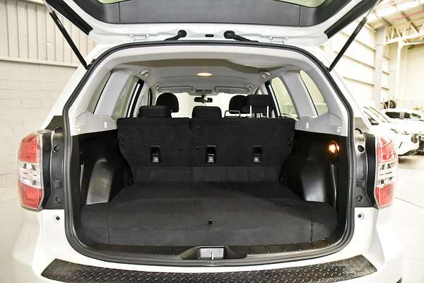 2014 Subaru Forester 2.5i-L S4