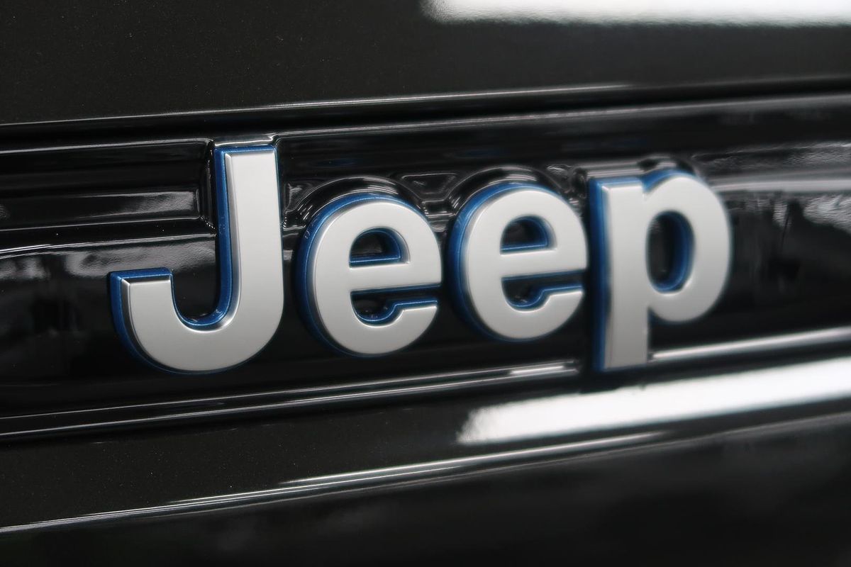 2023 Jeep Grand Cherokee Summit Reserve 4xe WL