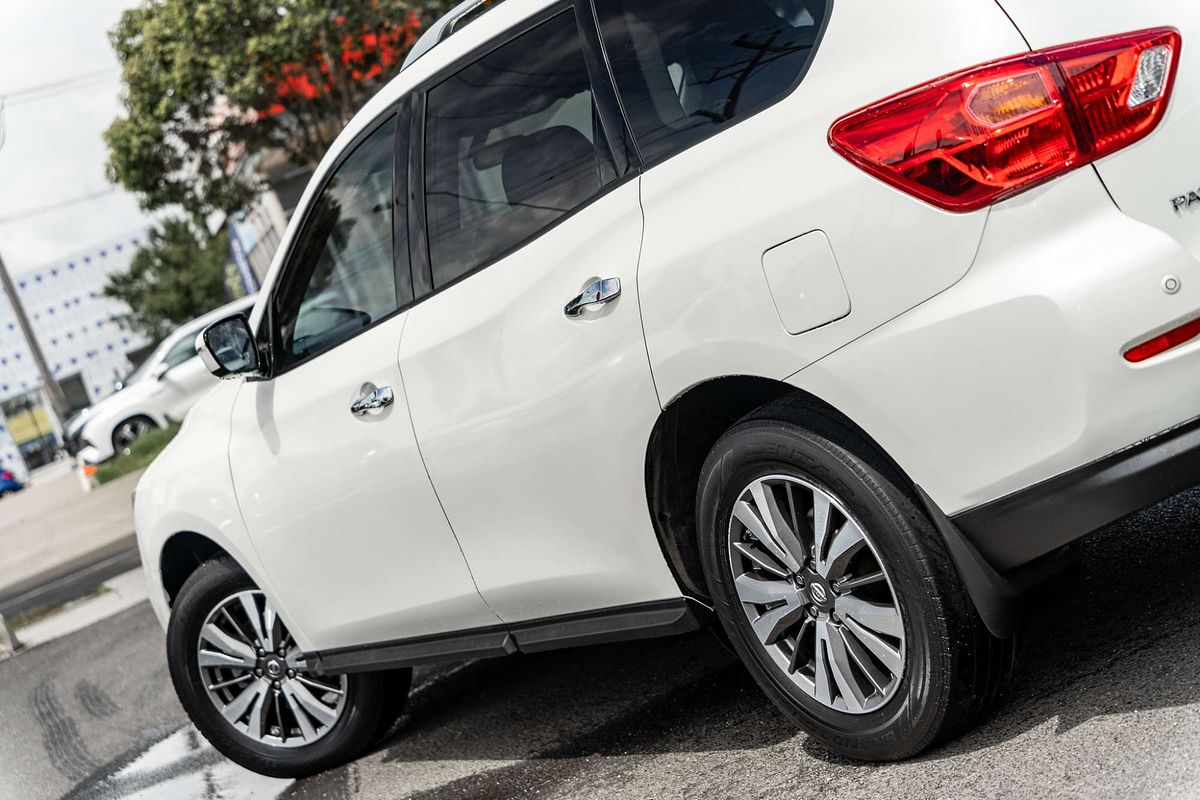 2018 Nissan Pathfinder ST R52 Series II