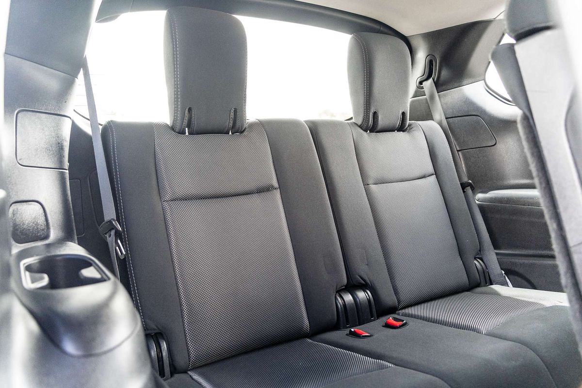 2018 Nissan Pathfinder ST R52 Series II