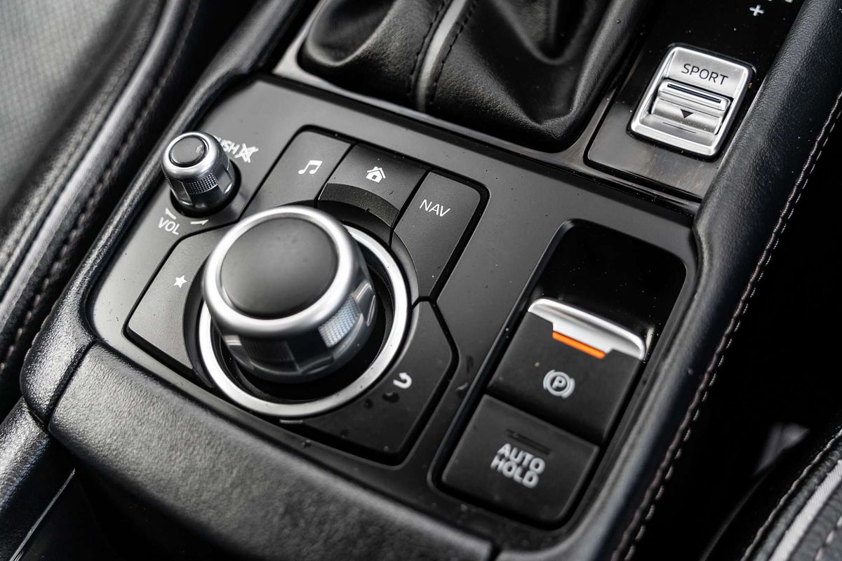 2020 Mazda CX-3 Akari DK