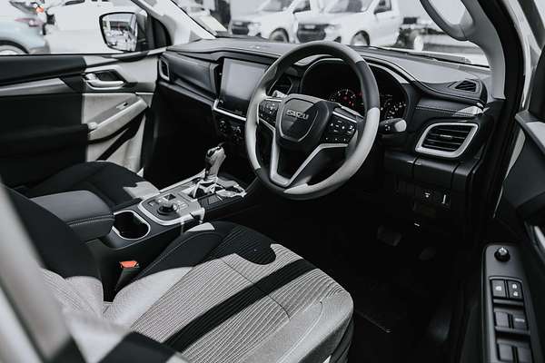 2025 Isuzu MU-X LS-M