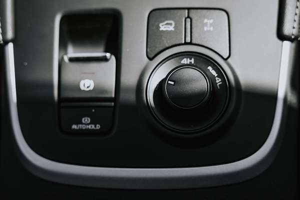 2025 Isuzu MU-X LS-M