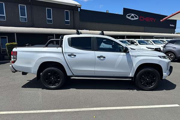 2021 Mitsubishi Triton GLX-R MR 4X4