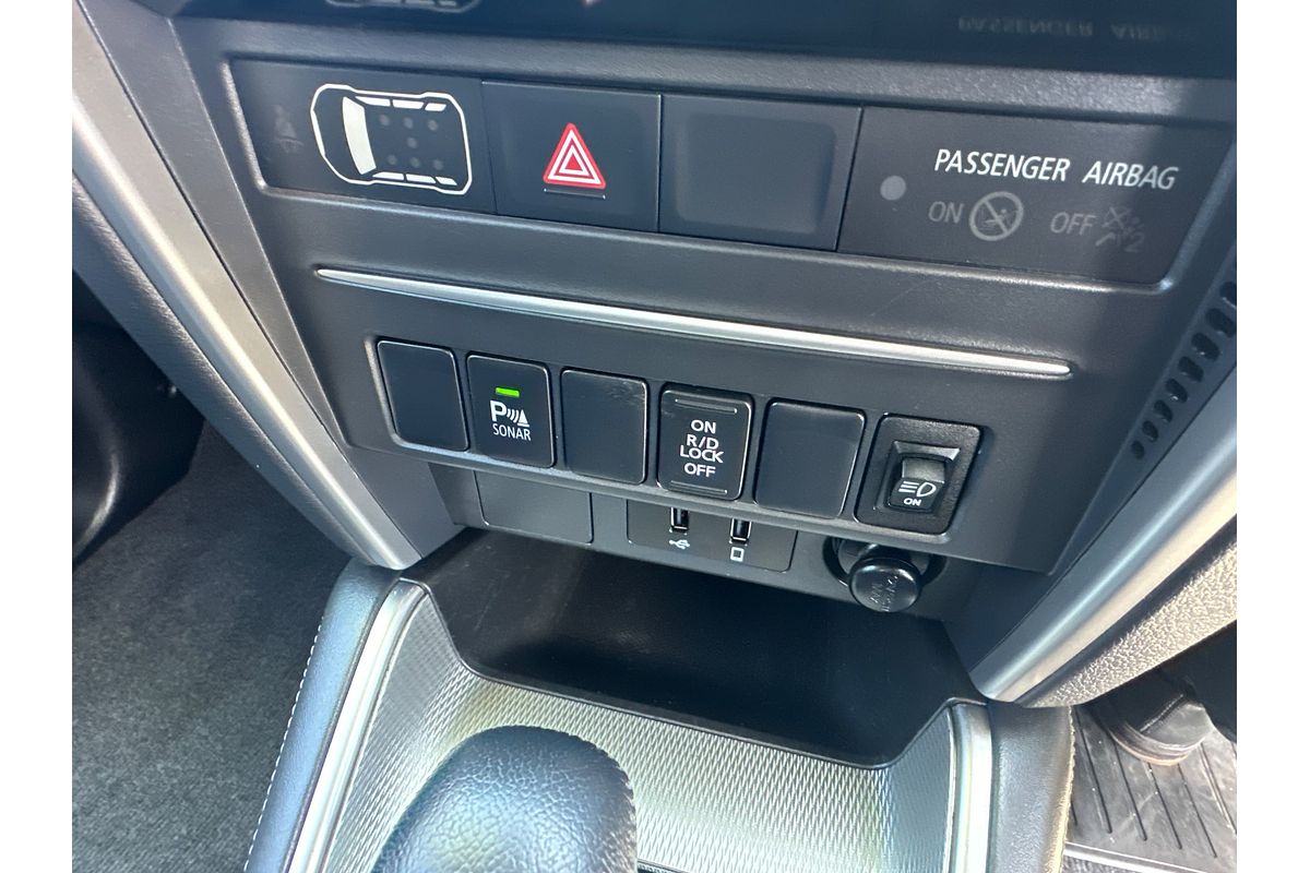 2021 Mitsubishi Triton GLX-R MR 4X4