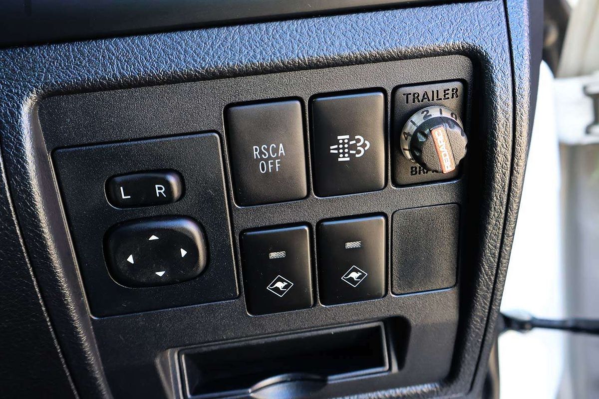 2016 Toyota Landcruiser GXL VDJ200R