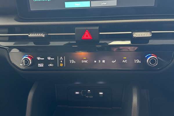 2025 Kia Sportage SX NQ5