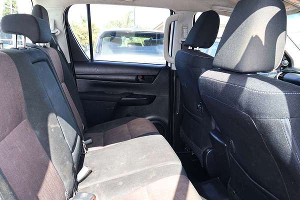 2017 Toyota Hilux SR GUN126R 4X4