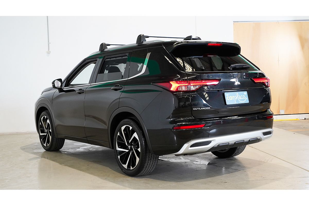 2023 Mitsubishi Outlander Exceed ZM