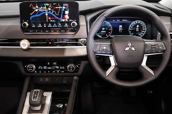 2023 Mitsubishi Outlander Exceed ZM