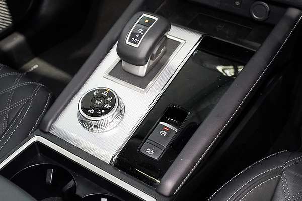 2023 Mitsubishi Outlander Exceed ZM