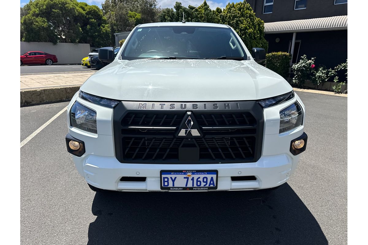 2024 Mitsubishi Triton GLX MV 4X4