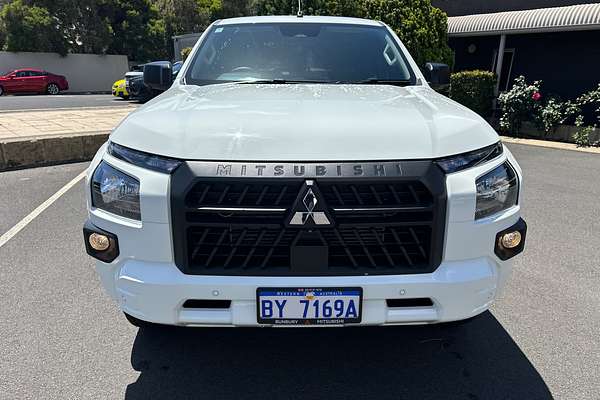 2024 Mitsubishi Triton GLX MV 4X4