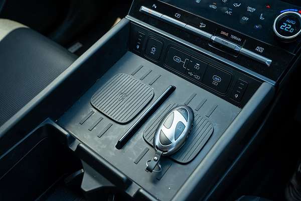 2024 Hyundai Santa Fe Hybrid Calligraphy MX5.V1