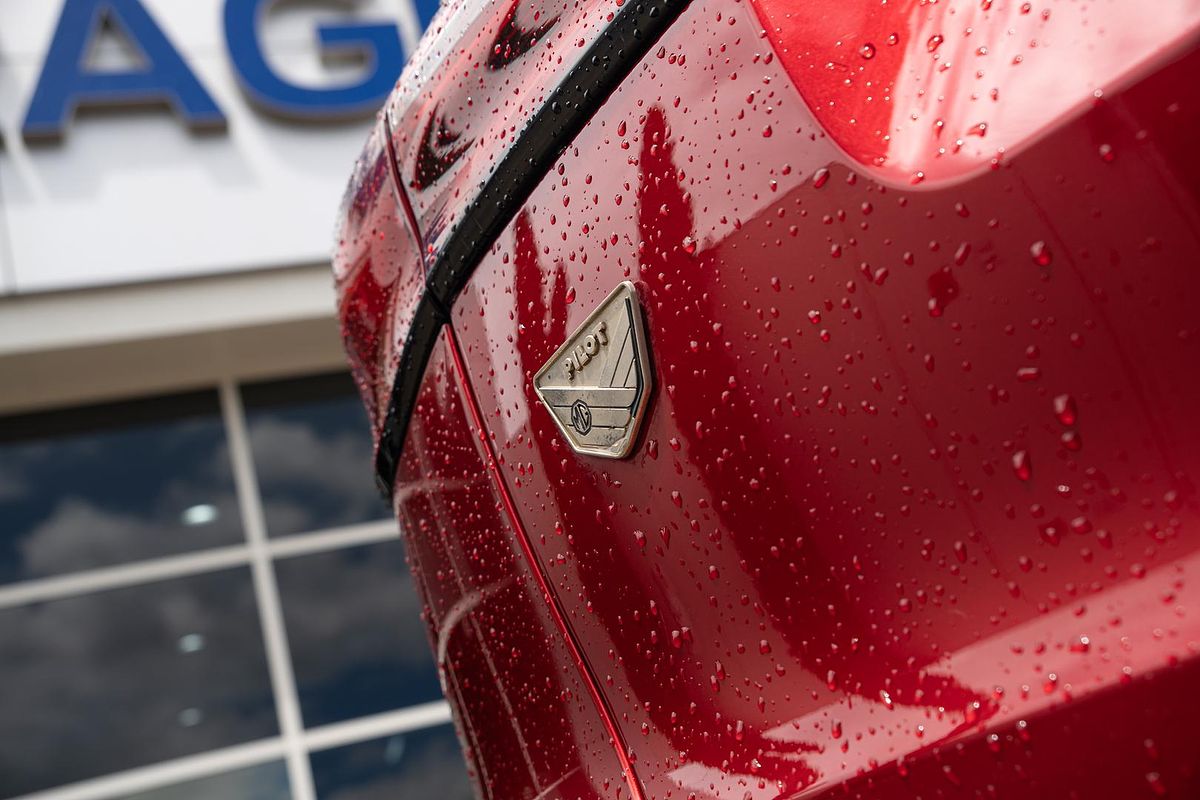 2022 MG HS Vibe SAS23