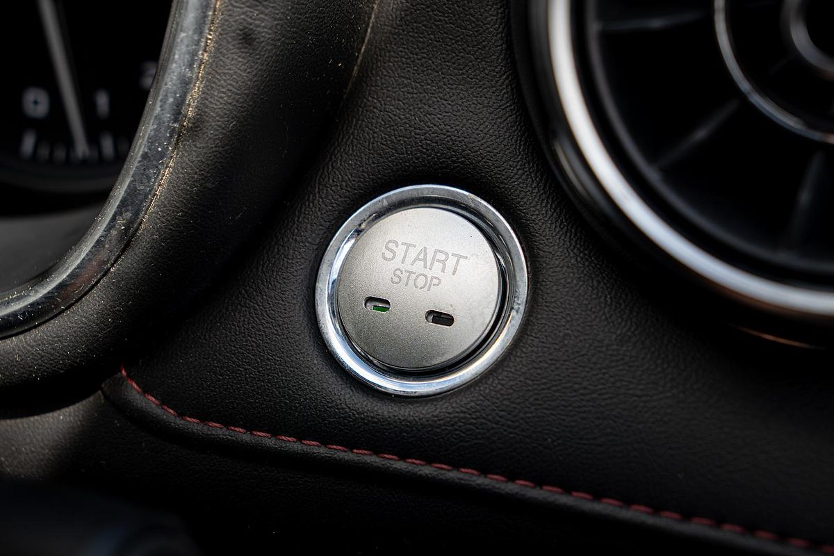 2022 MG HS Vibe SAS23