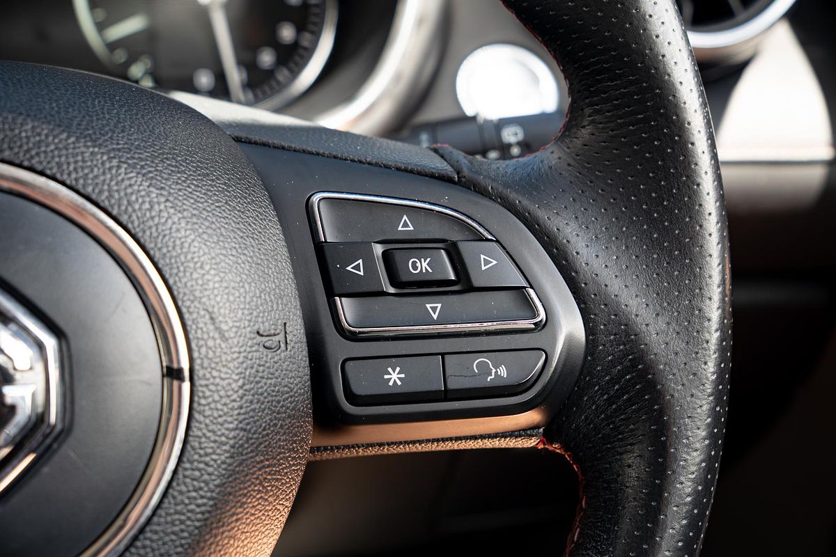 2022 MG HS Vibe SAS23