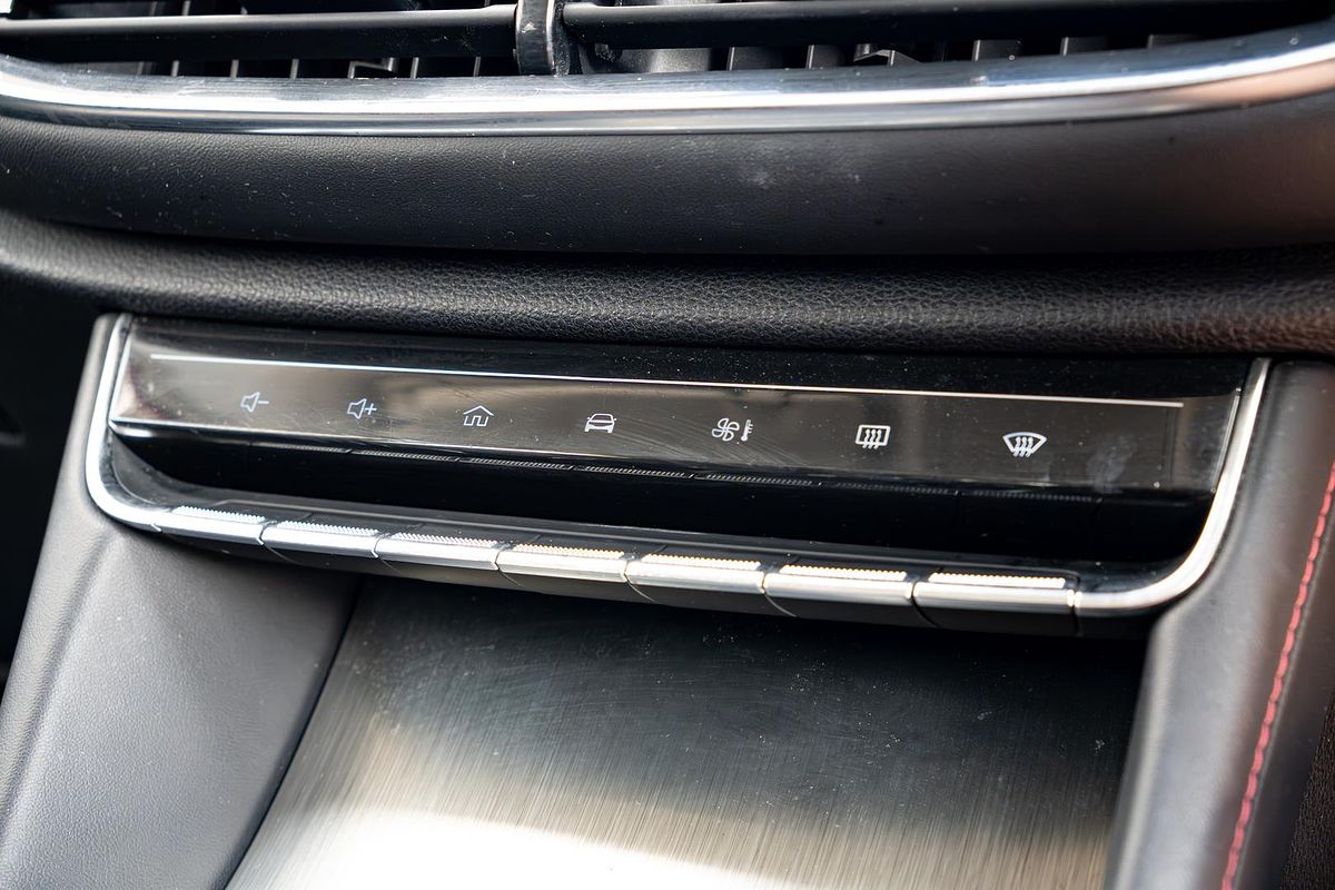 2022 MG HS Vibe SAS23