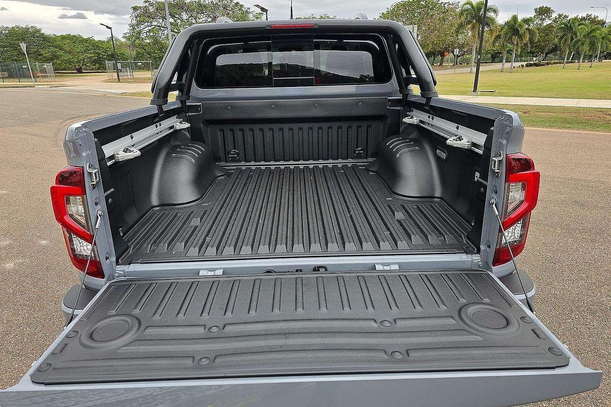 2025 Nissan Navara PRO-4X Warrior D23 4X4