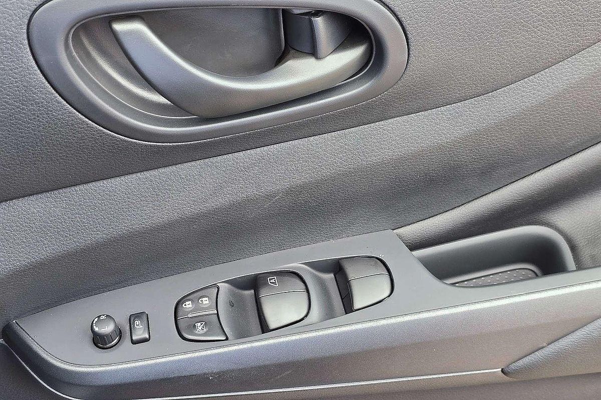 2025 Nissan Navara PRO-4X Warrior D23 4X4