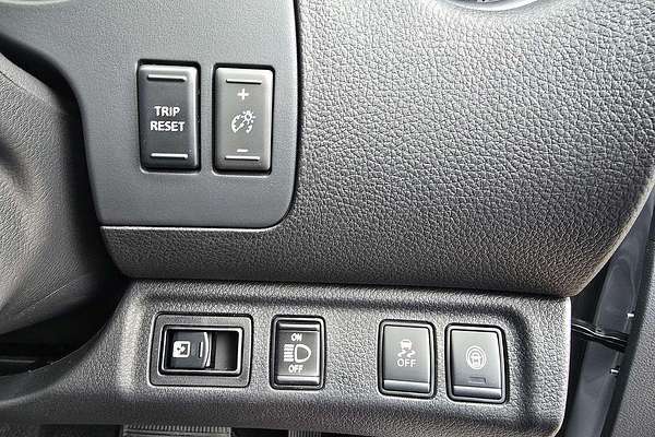 2025 Nissan Navara PRO-4X Warrior D23 4X4