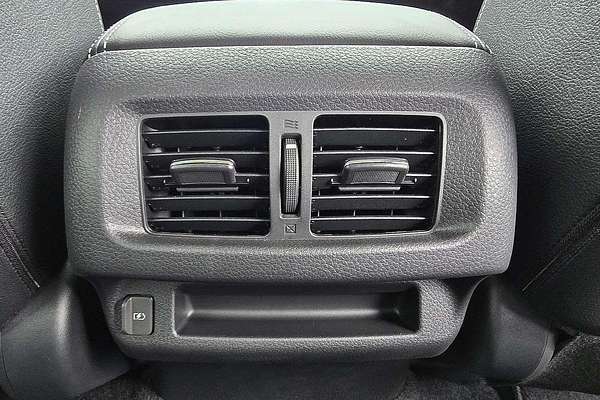 2025 Nissan Navara PRO-4X Warrior D23 4X4