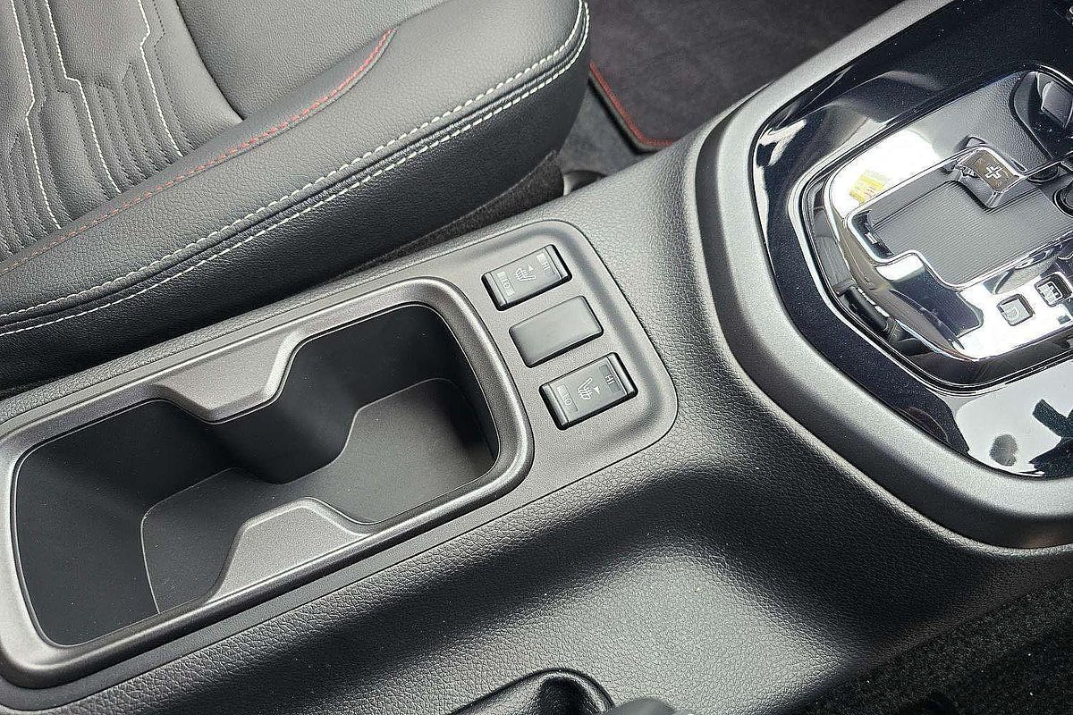 2025 Nissan Navara PRO-4X Warrior D23 4X4