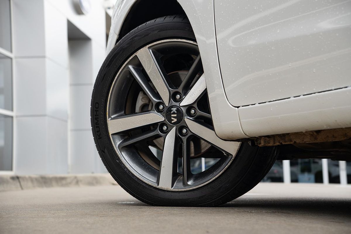 2017 Kia Cerato Sport YD