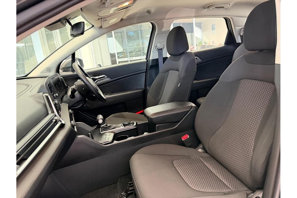 2024 Kia Sportage S NQ5