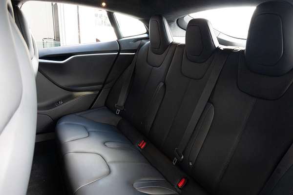 2015 Tesla Model S 85D