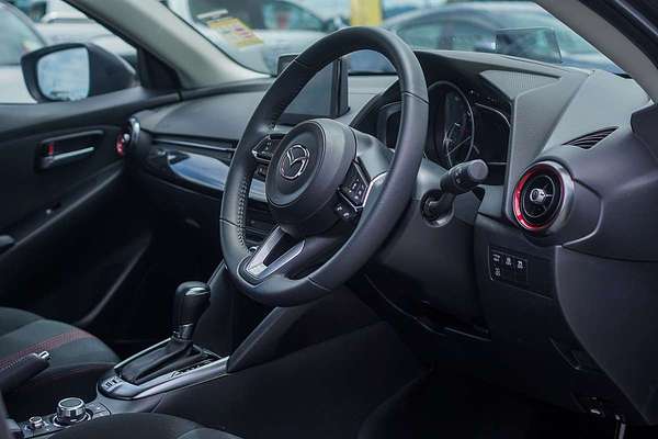 2025 Mazda 2 G15 Evolve DJ Series