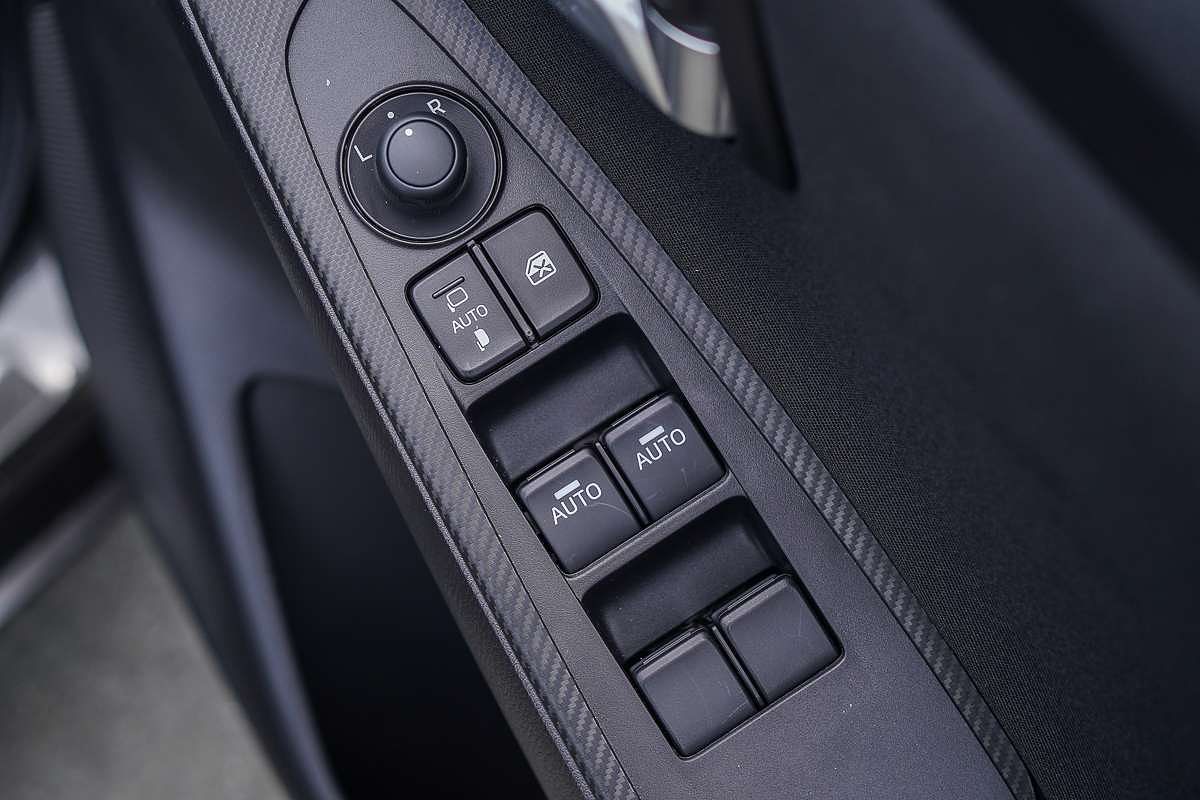 2025 Mazda 2 G15 Evolve DJ Series