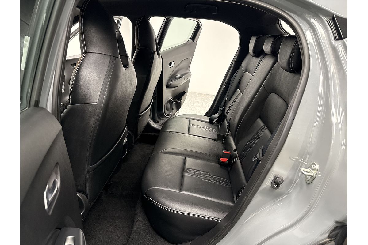 2023 Nissan JUKE ST-L F16